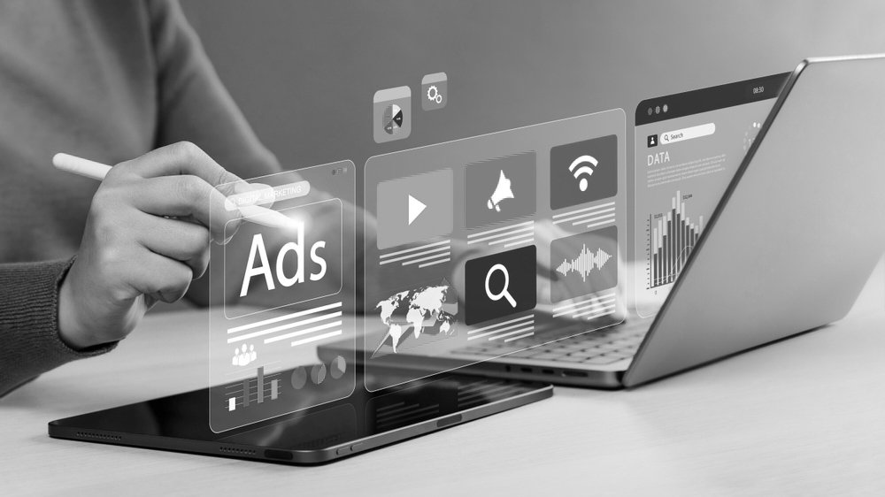 Online,Sales,Concept,Of,Digital,Marketing,,Ad,,Prod ... online sales concept of digital marketing, ad, product ads, promotion of products or services through digital tools. online advertising concept Internet advertising digital marketing social media